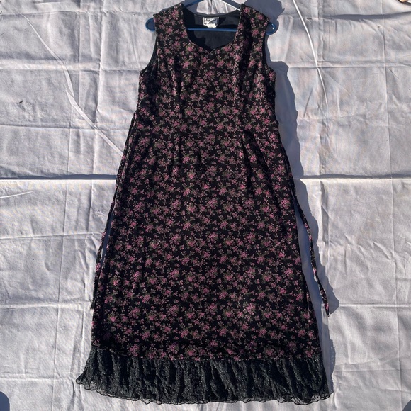 April Cornell Dresses & Skirts - April Cornell -Sz S Black Velveteen Small Floral Print black Lace Bottom Dress